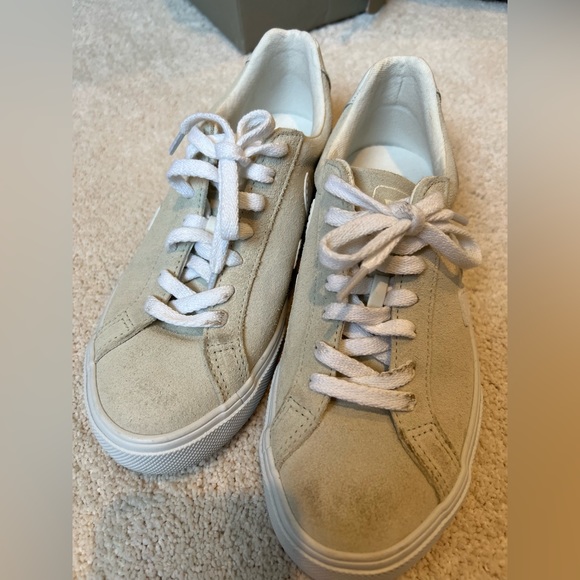 Vega Sneakers - Picture 1 of 4